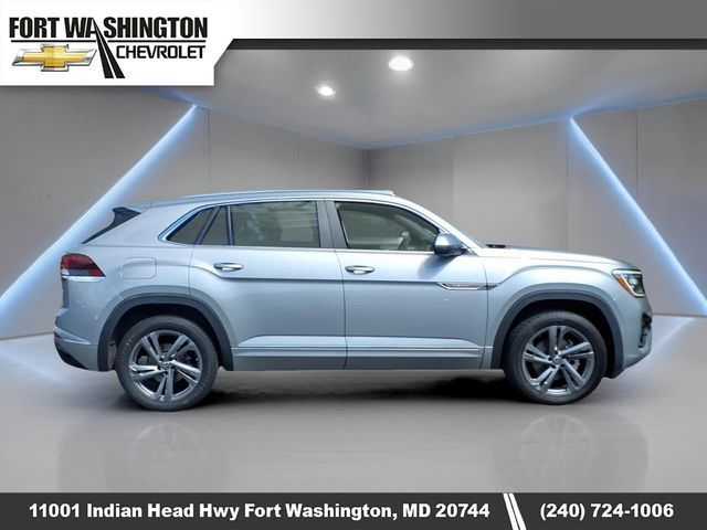 2024 Volkswagen Atlas Cross Sport 2.0T SEL R-Line