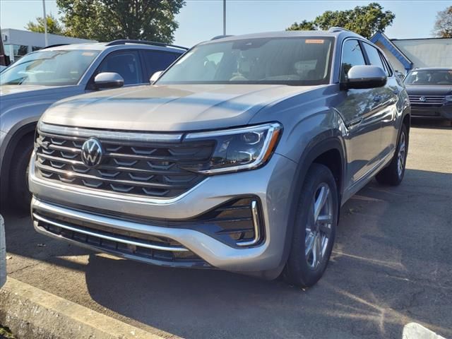 2024 Volkswagen Atlas Cross Sport 2.0T SEL R-Line