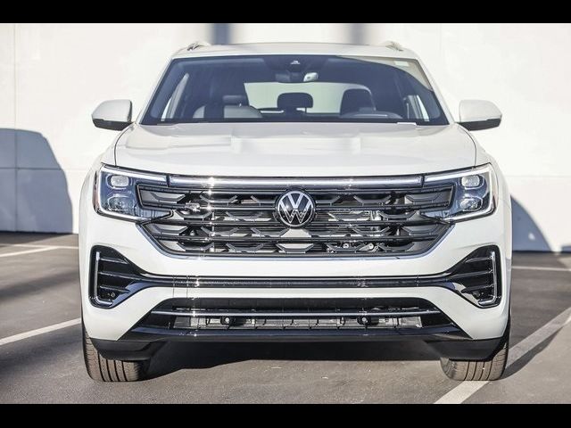 2024 Volkswagen Atlas Cross Sport 2.0T SEL R-Line