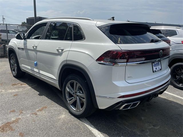 2024 Volkswagen Atlas Cross Sport 2.0T SEL R-Line