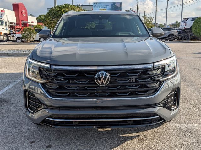 2024 Volkswagen Atlas Cross Sport 2.0T SEL R-Line