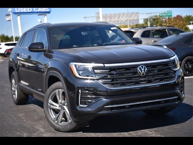 2024 Volkswagen Atlas Cross Sport 2.0T SEL R-Line