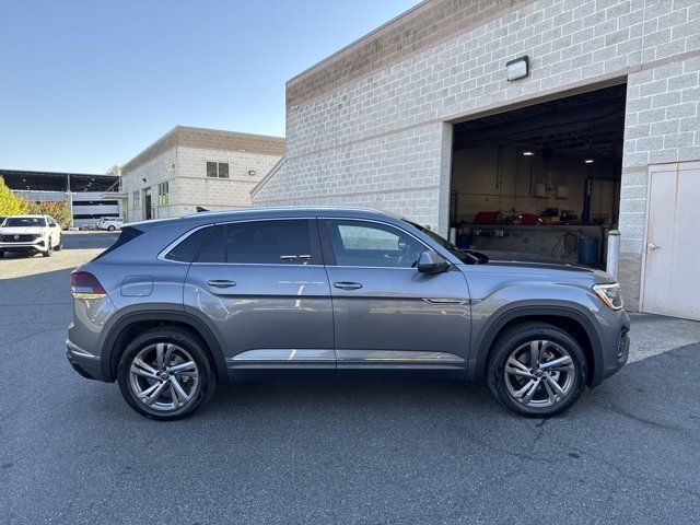 2024 Volkswagen Atlas Cross Sport 2.0T SEL R-Line