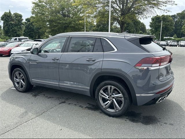 2024 Volkswagen Atlas Cross Sport 2.0T SEL R-Line