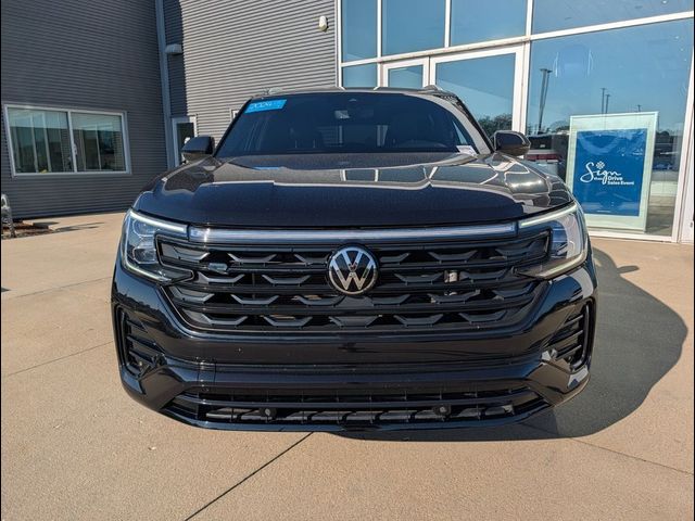 2024 Volkswagen Atlas Cross Sport 2.0T SEL R-Line