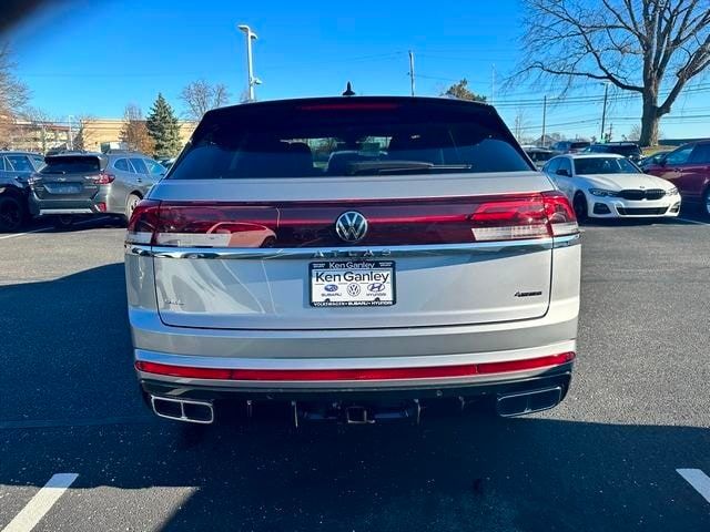 2024 Volkswagen Atlas Cross Sport 2.0T SEL R-Line