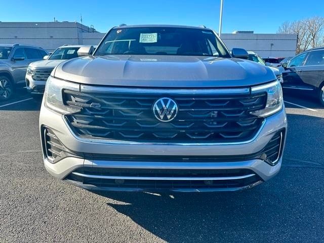 2024 Volkswagen Atlas Cross Sport 2.0T SEL R-Line