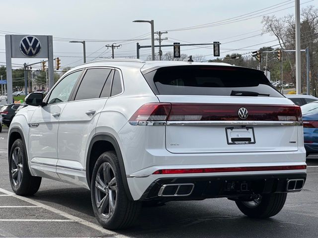 2024 Volkswagen Atlas Cross Sport 2.0T SEL R-Line