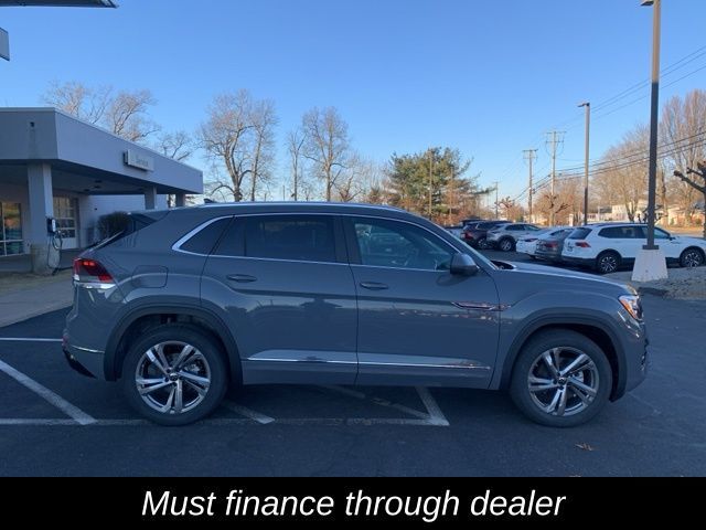 2024 Volkswagen Atlas Cross Sport 2.0T SEL R-Line