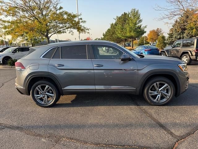 2024 Volkswagen Atlas Cross Sport 2.0T SEL R-Line