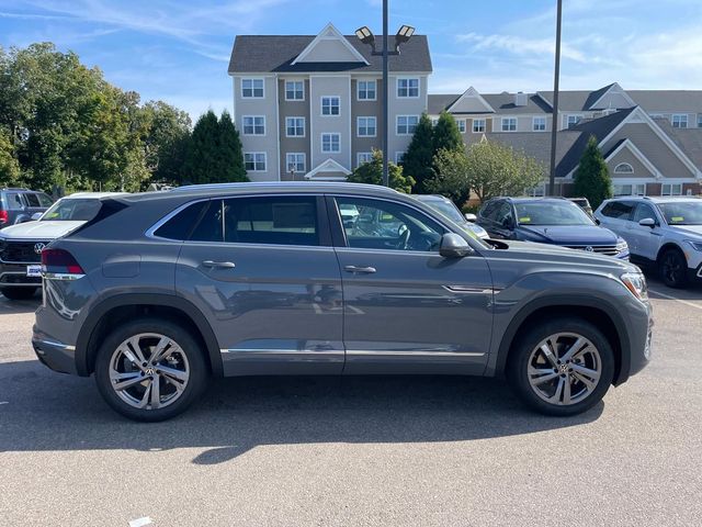 2024 Volkswagen Atlas Cross Sport 2.0T SEL R-Line