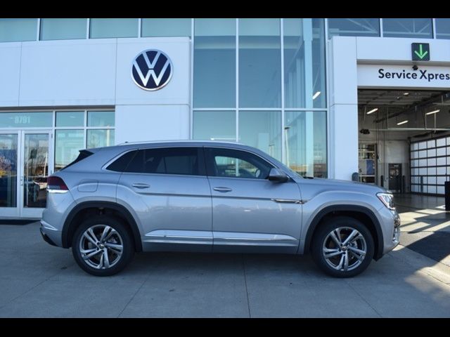 2024 Volkswagen Atlas Cross Sport 2.0T SEL R-Line