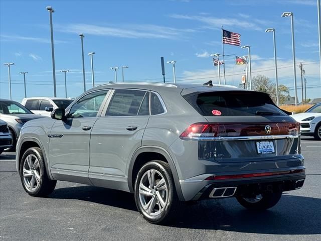 2024 Volkswagen Atlas Cross Sport 2.0T SEL R-Line