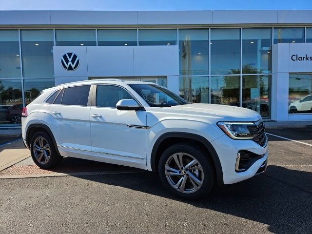 2024 Volkswagen Atlas Cross Sport 2.0T SEL R-Line