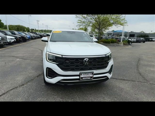 2024 Volkswagen Atlas Cross Sport 2.0T SEL R-Line