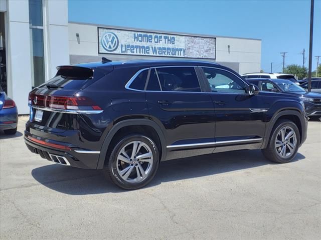 2024 Volkswagen Atlas Cross Sport 2.0T SEL R-Line