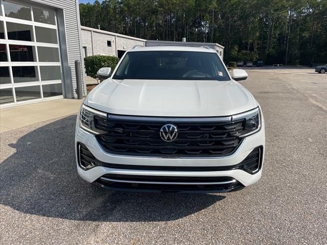 2024 Volkswagen Atlas Cross Sport 2.0T SEL R-Line