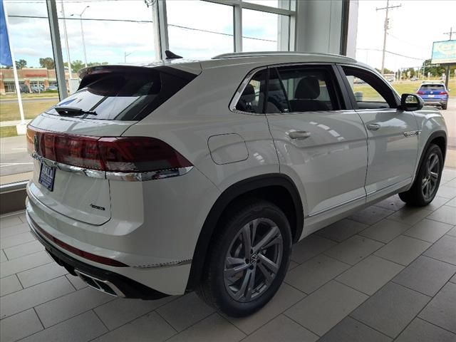 2024 Volkswagen Atlas Cross Sport 2.0T SEL R-Line