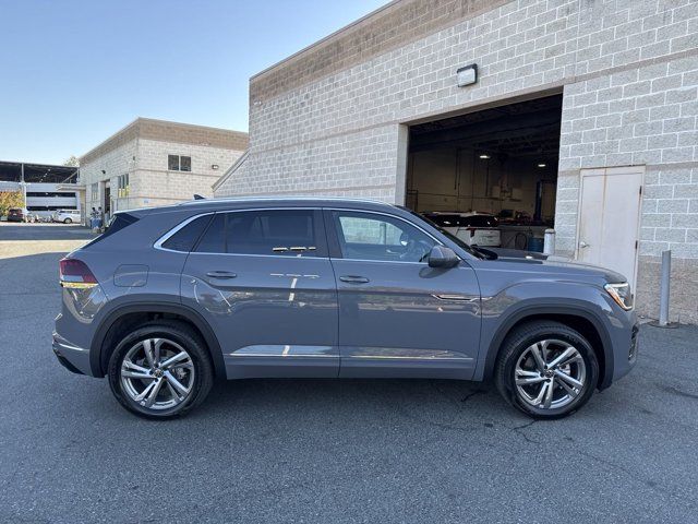 2024 Volkswagen Atlas Cross Sport 2.0T SEL R-Line