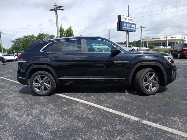 2024 Volkswagen Atlas Cross Sport 2.0T SEL R-Line