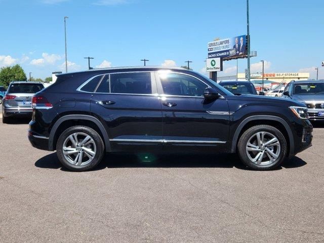 2024 Volkswagen Atlas Cross Sport 2.0T SEL R-Line