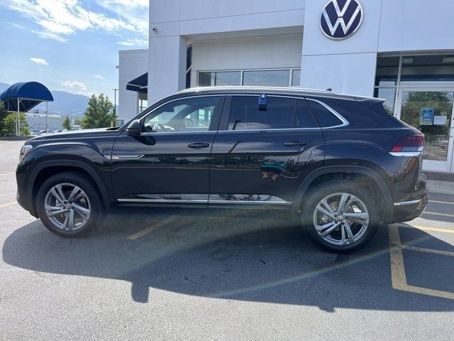 2024 Volkswagen Atlas Cross Sport 2.0T SEL R-Line