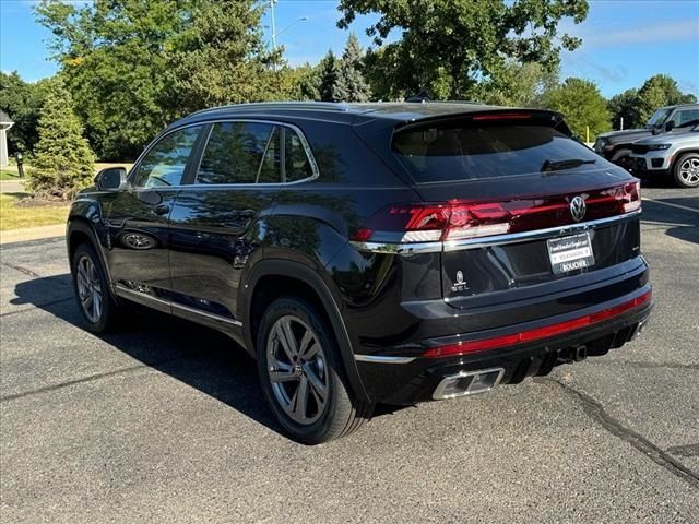 2024 Volkswagen Atlas Cross Sport 2.0T SEL R-Line