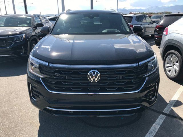 2024 Volkswagen Atlas Cross Sport 2.0T SEL R-Line