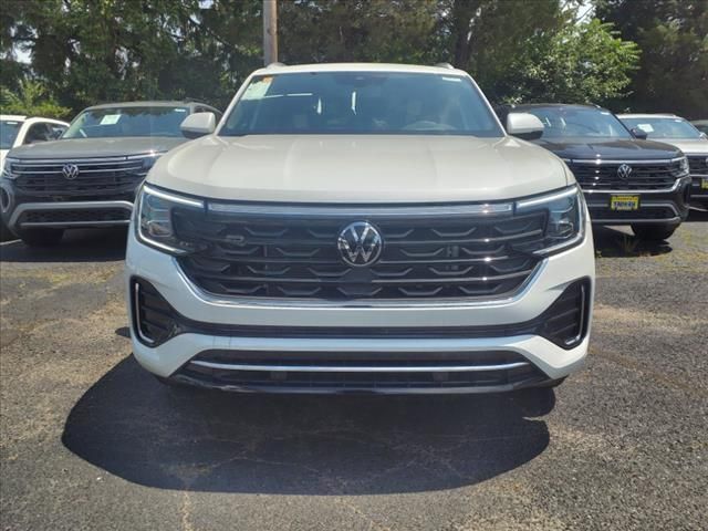 2024 Volkswagen Atlas Cross Sport 2.0T SEL R-Line