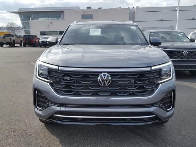 2024 Volkswagen Atlas Cross Sport 2.0T SEL R-Line