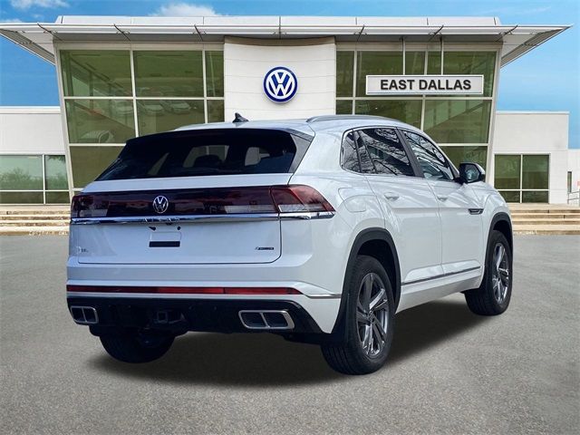 2024 Volkswagen Atlas Cross Sport 2.0T SEL R-Line