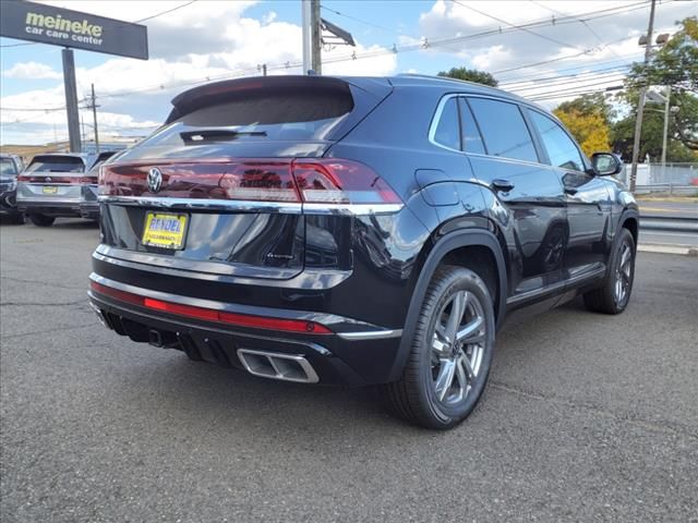 2024 Volkswagen Atlas Cross Sport 2.0T SEL R-Line