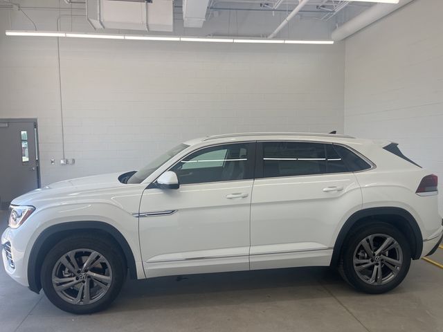 2024 Volkswagen Atlas Cross Sport 2.0T SEL R-Line