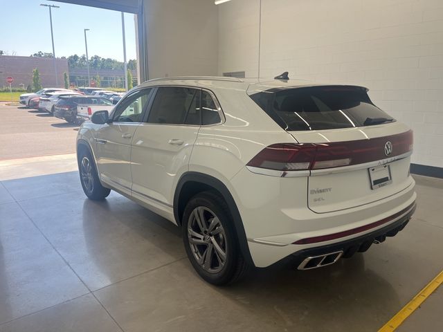 2024 Volkswagen Atlas Cross Sport 2.0T SEL R-Line