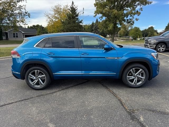 2024 Volkswagen Atlas Cross Sport 2.0T SEL R-Line