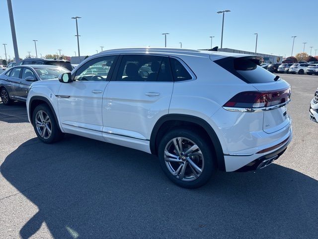 2024 Volkswagen Atlas Cross Sport 2.0T SEL R-Line