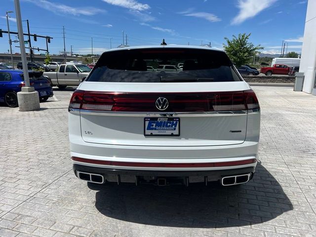 2024 Volkswagen Atlas Cross Sport 2.0T SEL R-Line