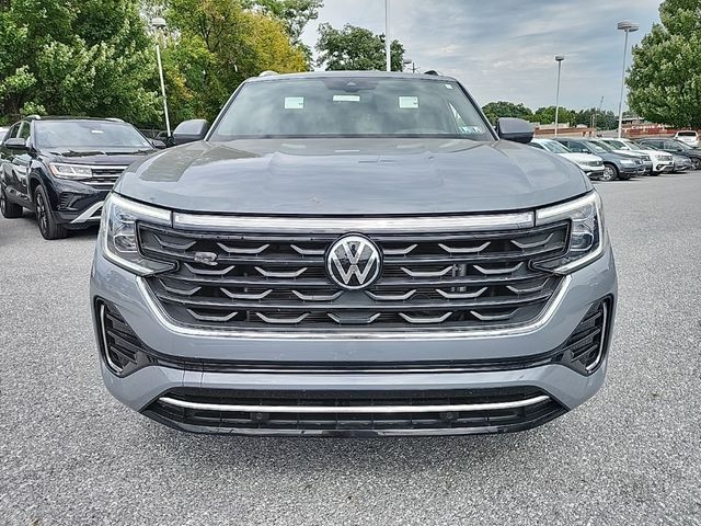 2024 Volkswagen Atlas Cross Sport 2.0T SEL R-Line