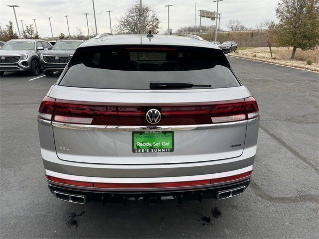 2024 Volkswagen Atlas Cross Sport 2.0T SEL R-Line