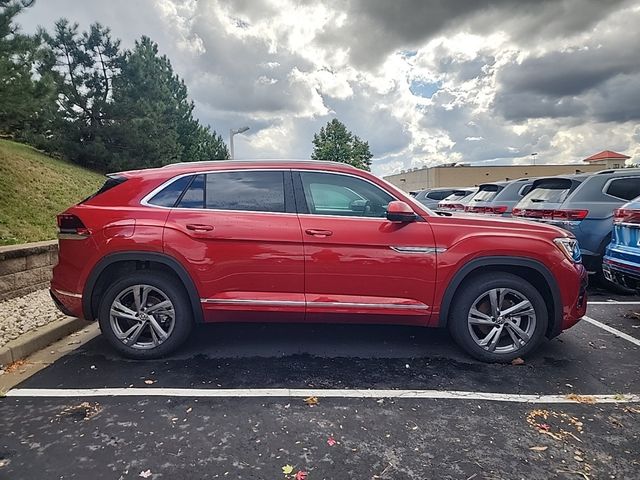 2024 Volkswagen Atlas Cross Sport 2.0T SEL R-Line