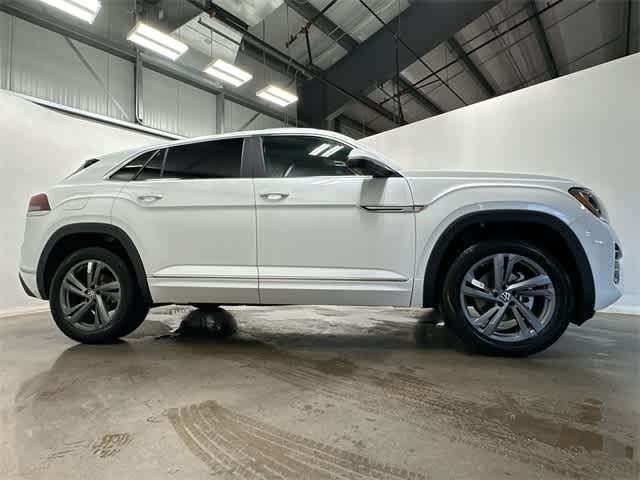 2024 Volkswagen Atlas Cross Sport 2.0T SEL R-Line