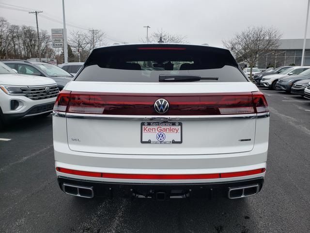 2024 Volkswagen Atlas Cross Sport 2.0T SEL R-Line