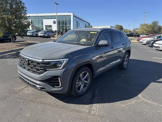 2024 Volkswagen Atlas Cross Sport 2.0T SEL R-Line