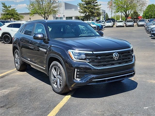 2024 Volkswagen Atlas Cross Sport 2.0T SEL R-Line