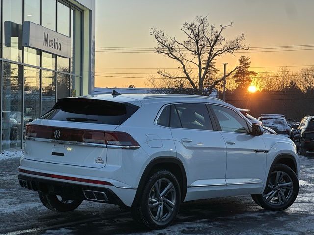 2024 Volkswagen Atlas Cross Sport 2.0T SEL R-Line