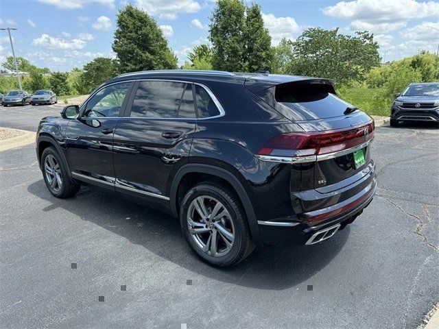 2024 Volkswagen Atlas Cross Sport 2.0T SEL R-Line