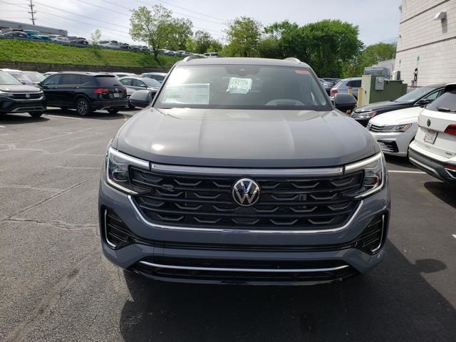 2024 Volkswagen Atlas Cross Sport 2.0T SEL R-Line