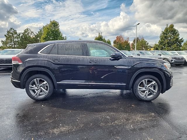 2024 Volkswagen Atlas Cross Sport 2.0T SEL R-Line