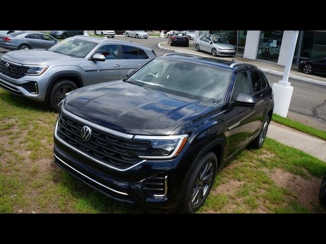 2024 Volkswagen Atlas Cross Sport 2.0T SEL R-Line