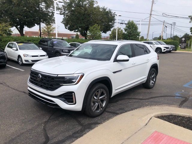 2024 Volkswagen Atlas Cross Sport 2.0T SEL R-Line